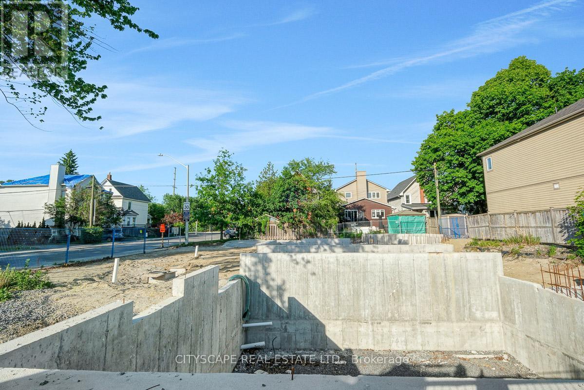 551 Edison Avenue, Ottawa, ON