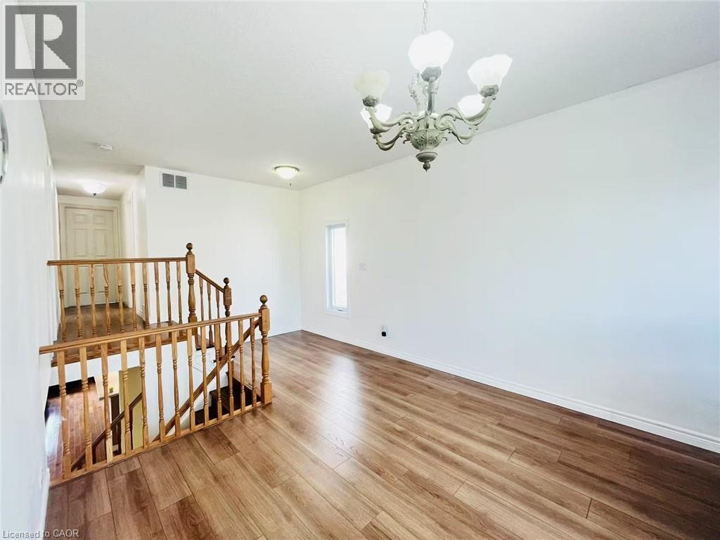 136 Hidden Creek Drive, Kitchener, ON