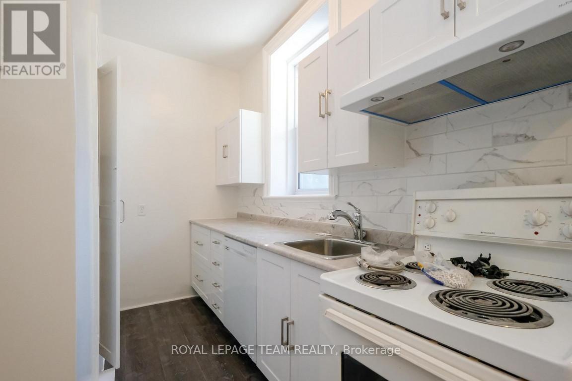 260 Somerset Street W, Ottawa, ON