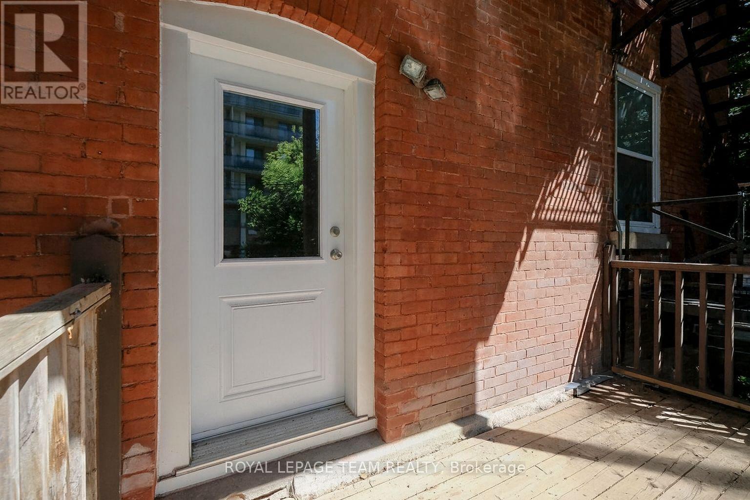 260 Somerset Street W, Ottawa, ON