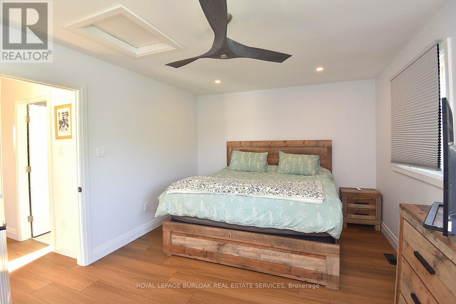 2499 Whittaker Drive, Burlington, ON