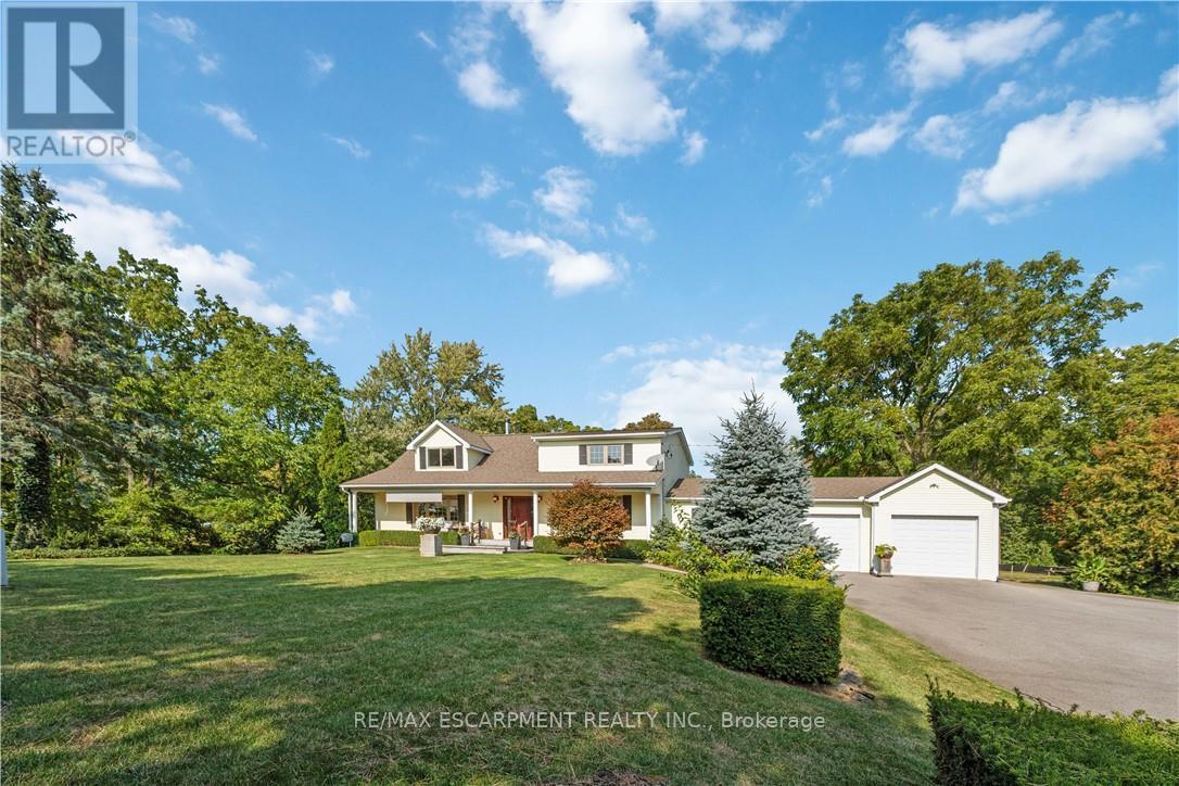493 Ridge Road E, Grimsby, ON - Outdoor With Deck Patio Veranda