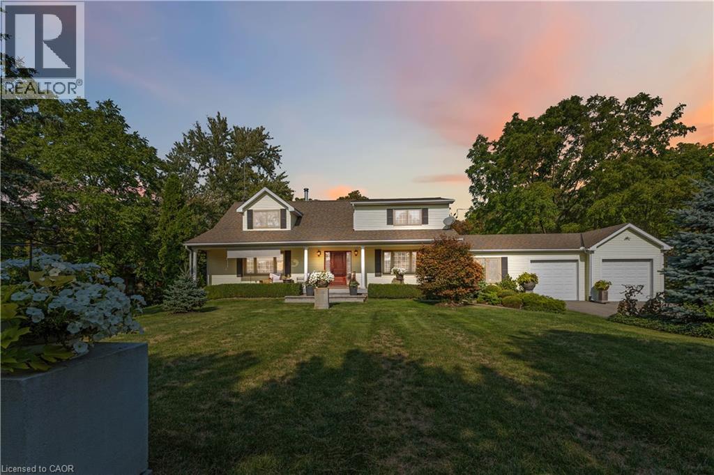 493 Ridge Road E, Grimsby, ON - Outdoor With Deck Patio Veranda With Facade