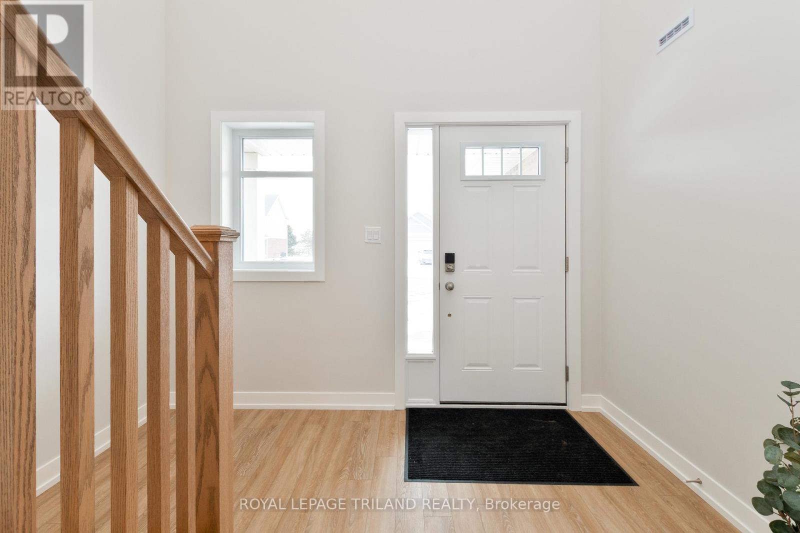 112 Styles Drive, St. Thomas, ON - Indoor Photo Showing Other Room