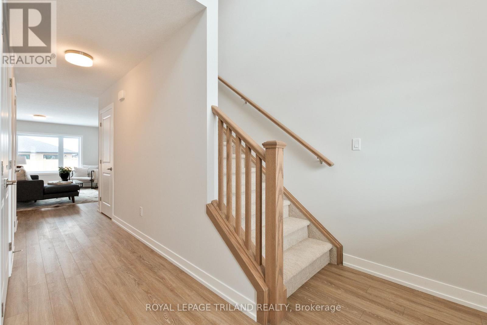 112 Styles Drive, St. Thomas, ON - Indoor Photo Showing Other Room