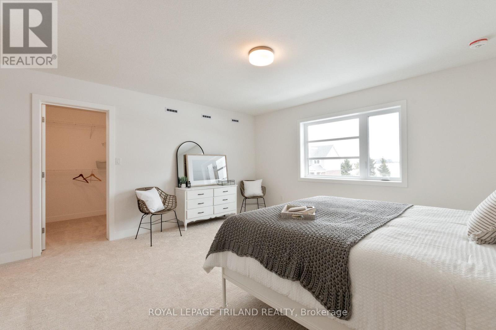112 Styles Drive, St. Thomas, ON - Indoor Photo Showing Bedroom