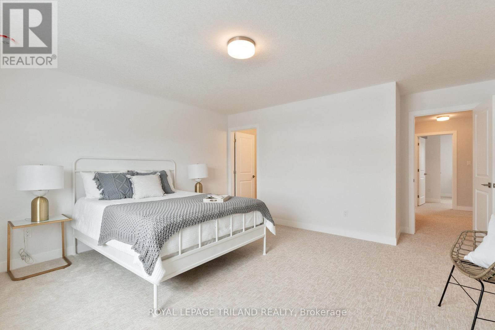 112 Styles Drive, St. Thomas, ON - Indoor Photo Showing Bedroom