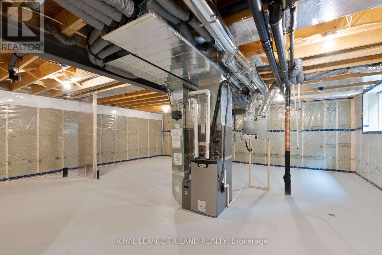 112 Styles Drive, St. Thomas, ON - Indoor Photo Showing Basement