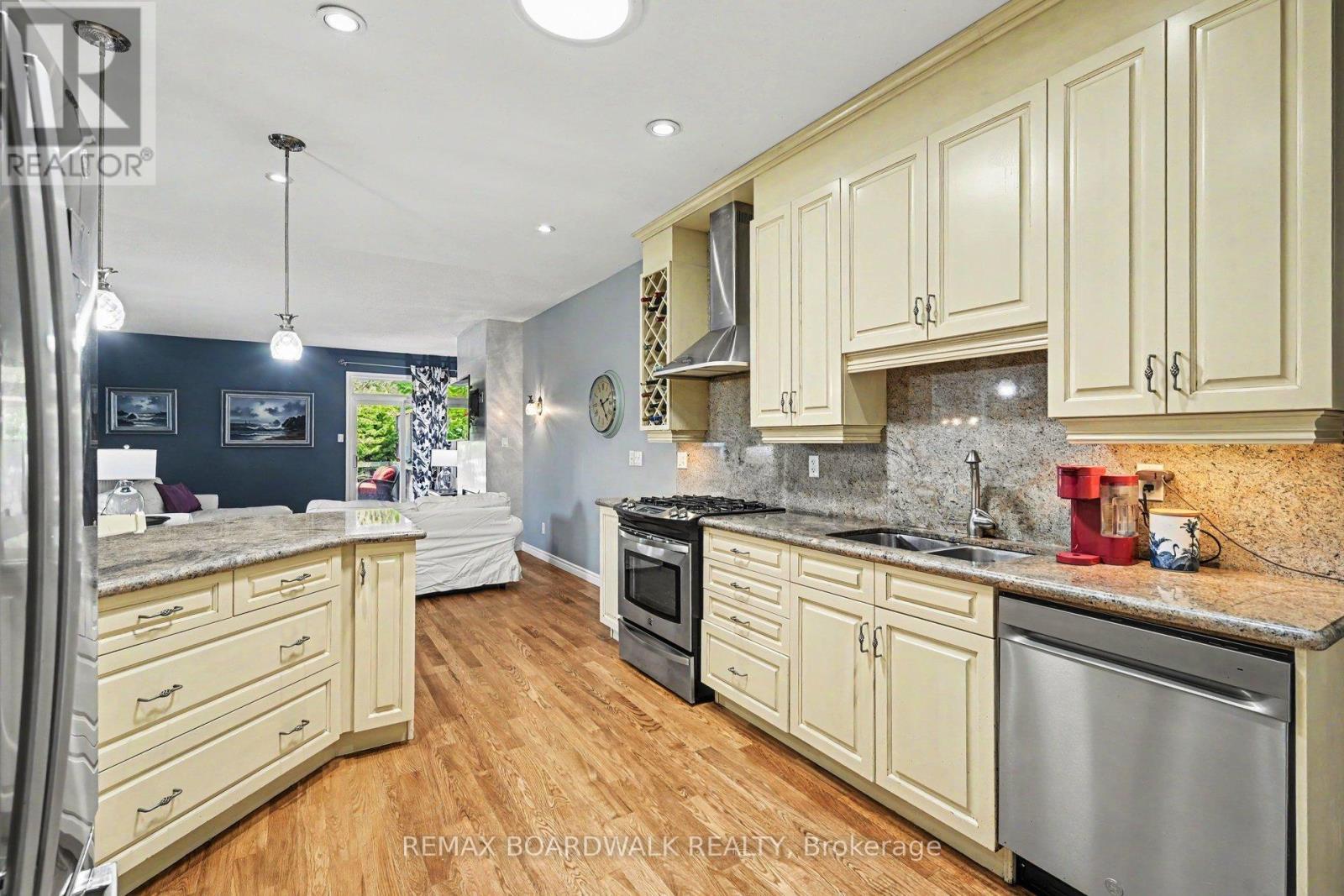 24 Samara Place, Ottawa, ON