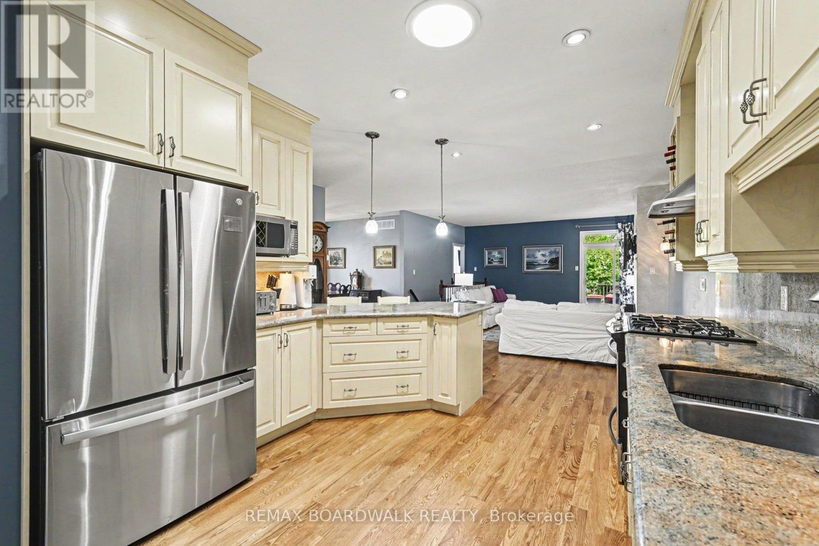 24 Samara Place, Ottawa, ON