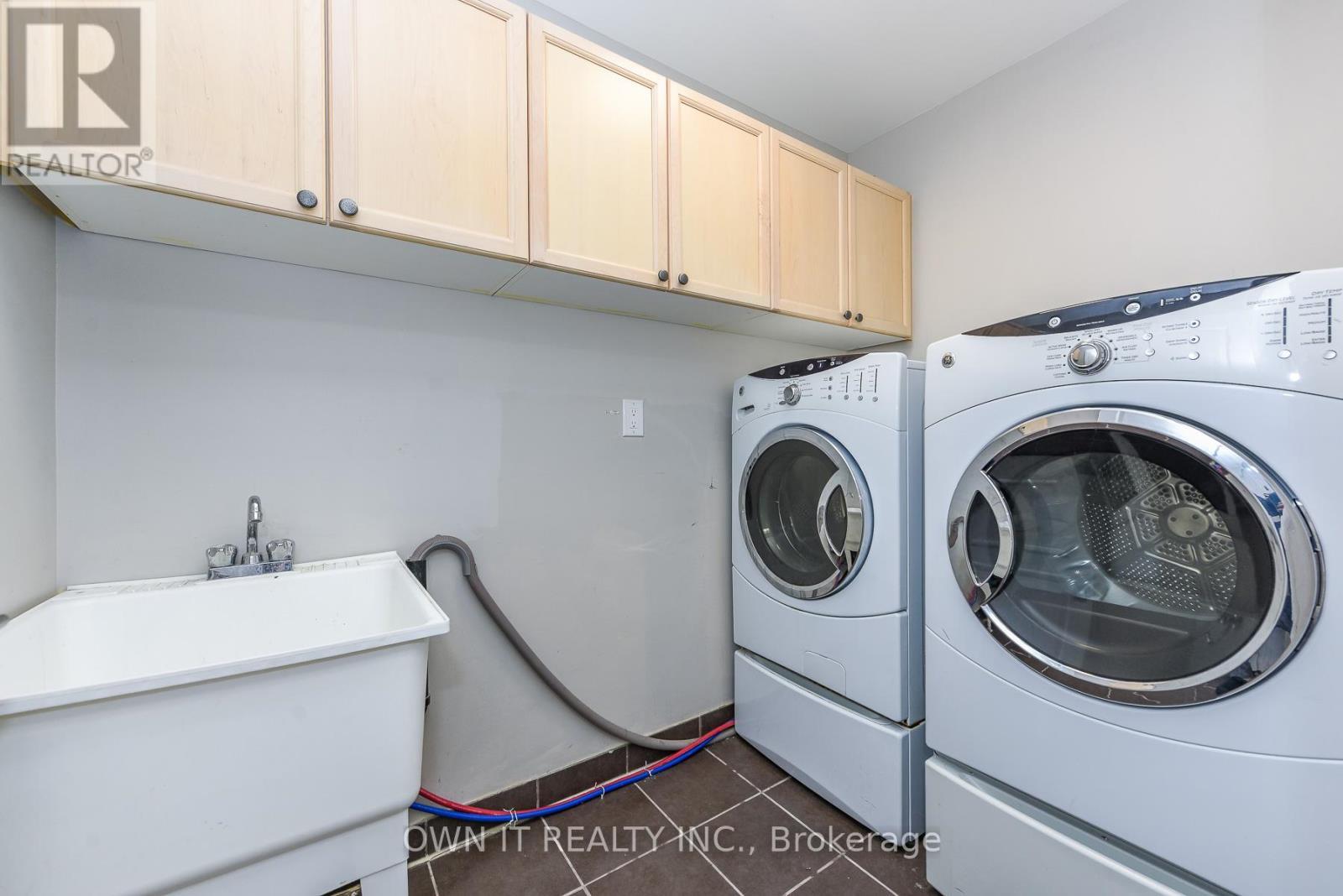 3035 Mission Hill Drive, Mississauga, ON