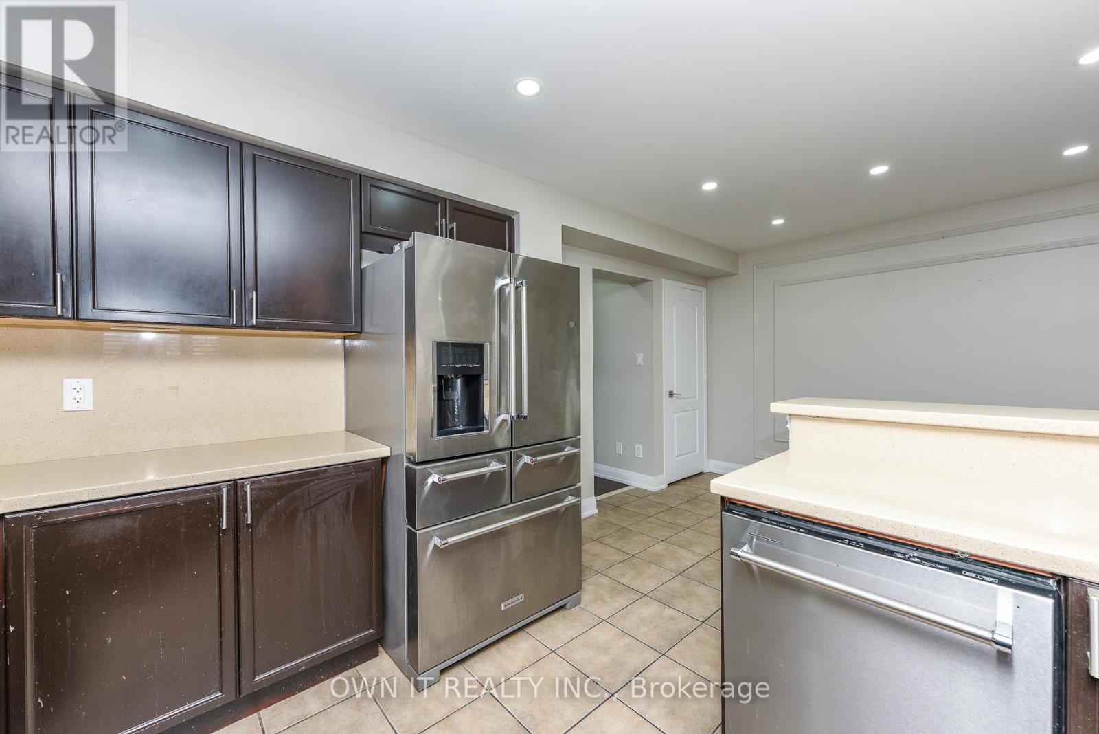 3035 Mission Hill Drive, Mississauga, ON