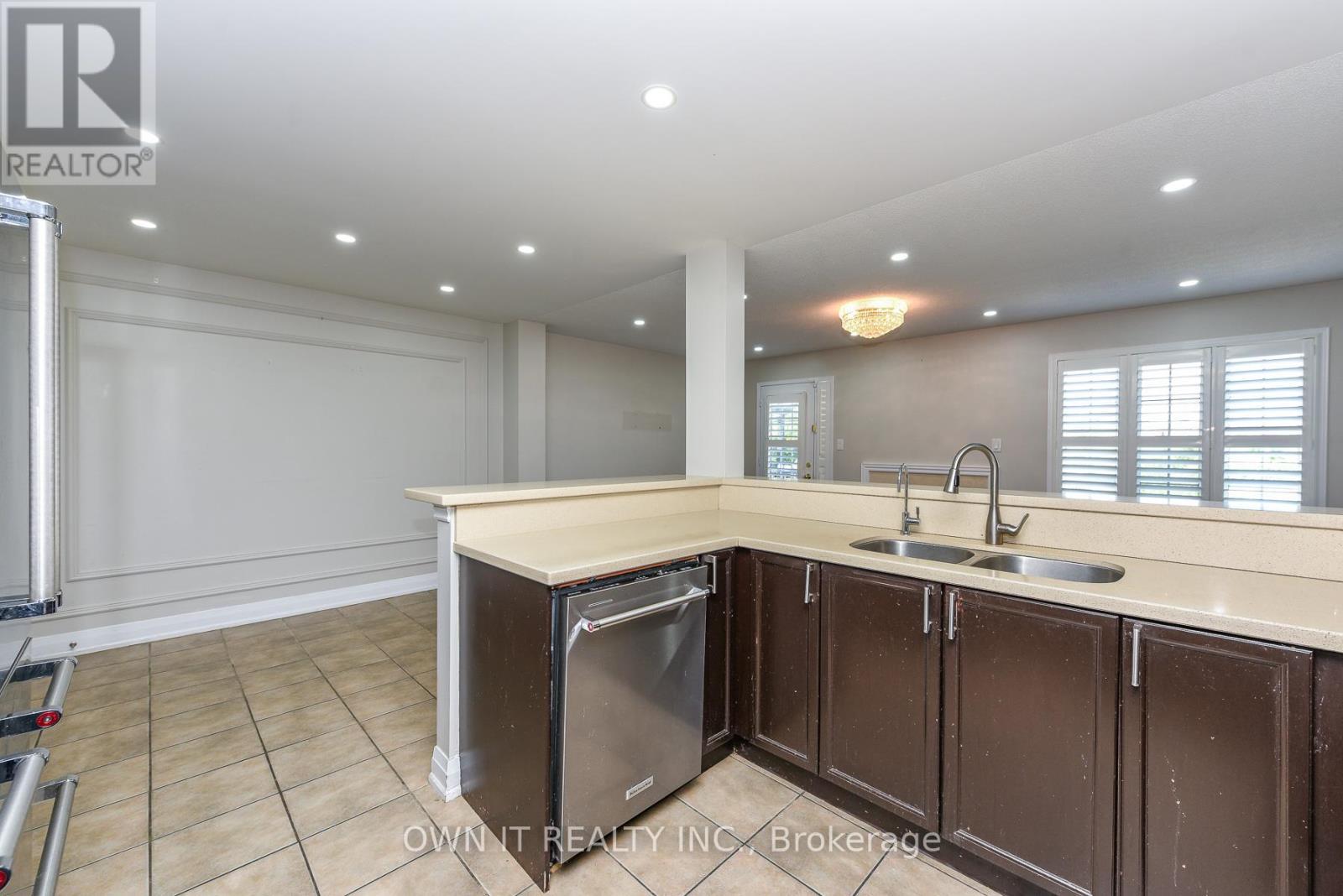 3035 Mission Hill Drive, Mississauga, ON