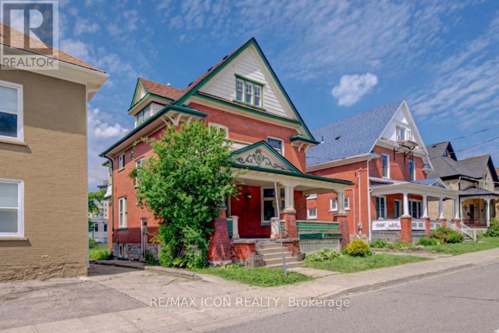 59 Irvin Street, Kitchener, ON