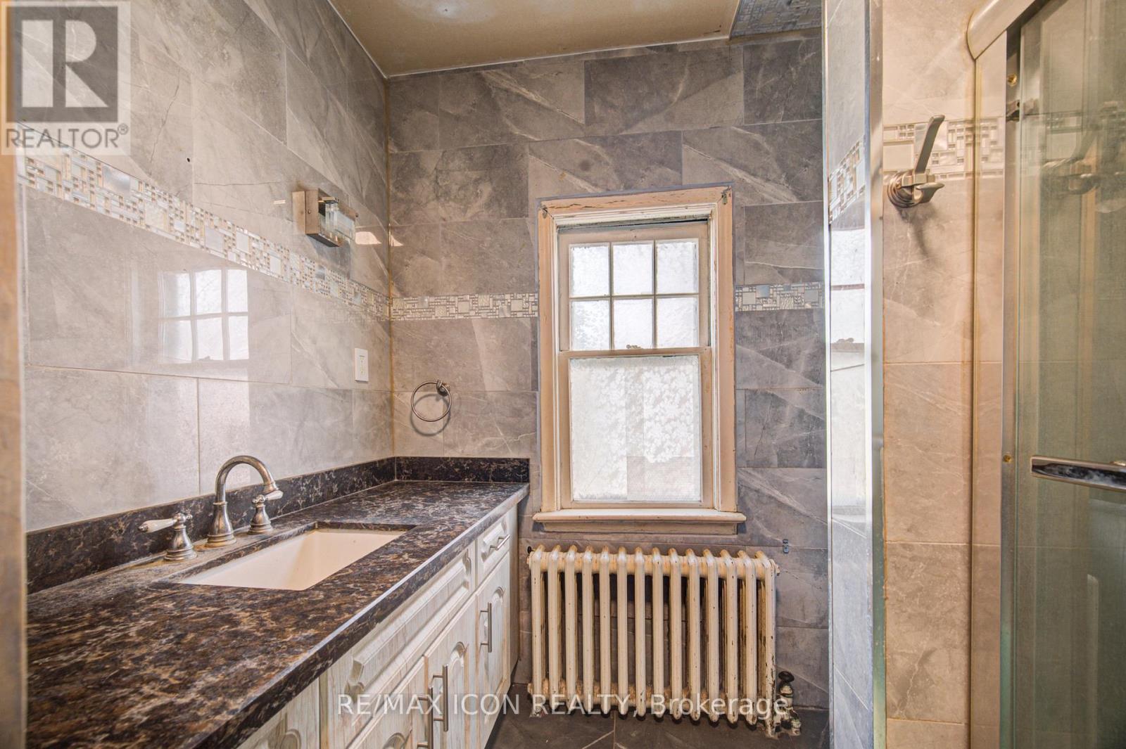 59 Irvin Street, Kitchener, ON