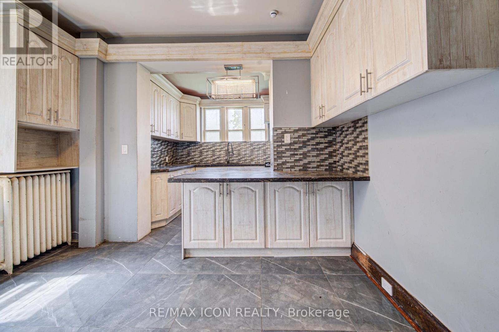 59 Irvin Street, Kitchener, ON