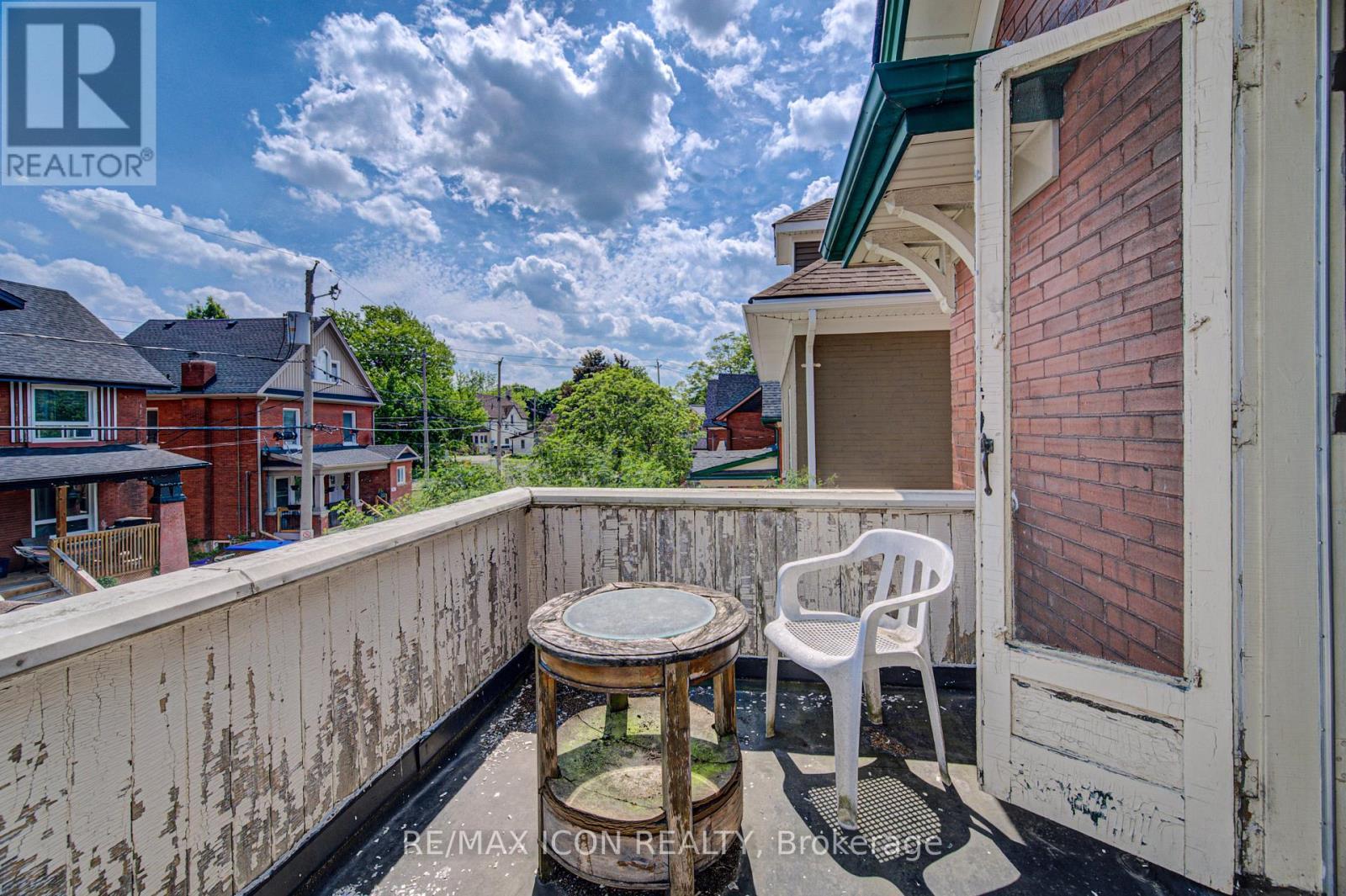 59 Irvin Street, Kitchener, ON
