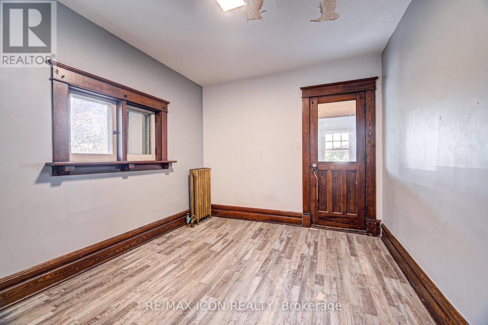 59 Irvin Street, Kitchener, ON