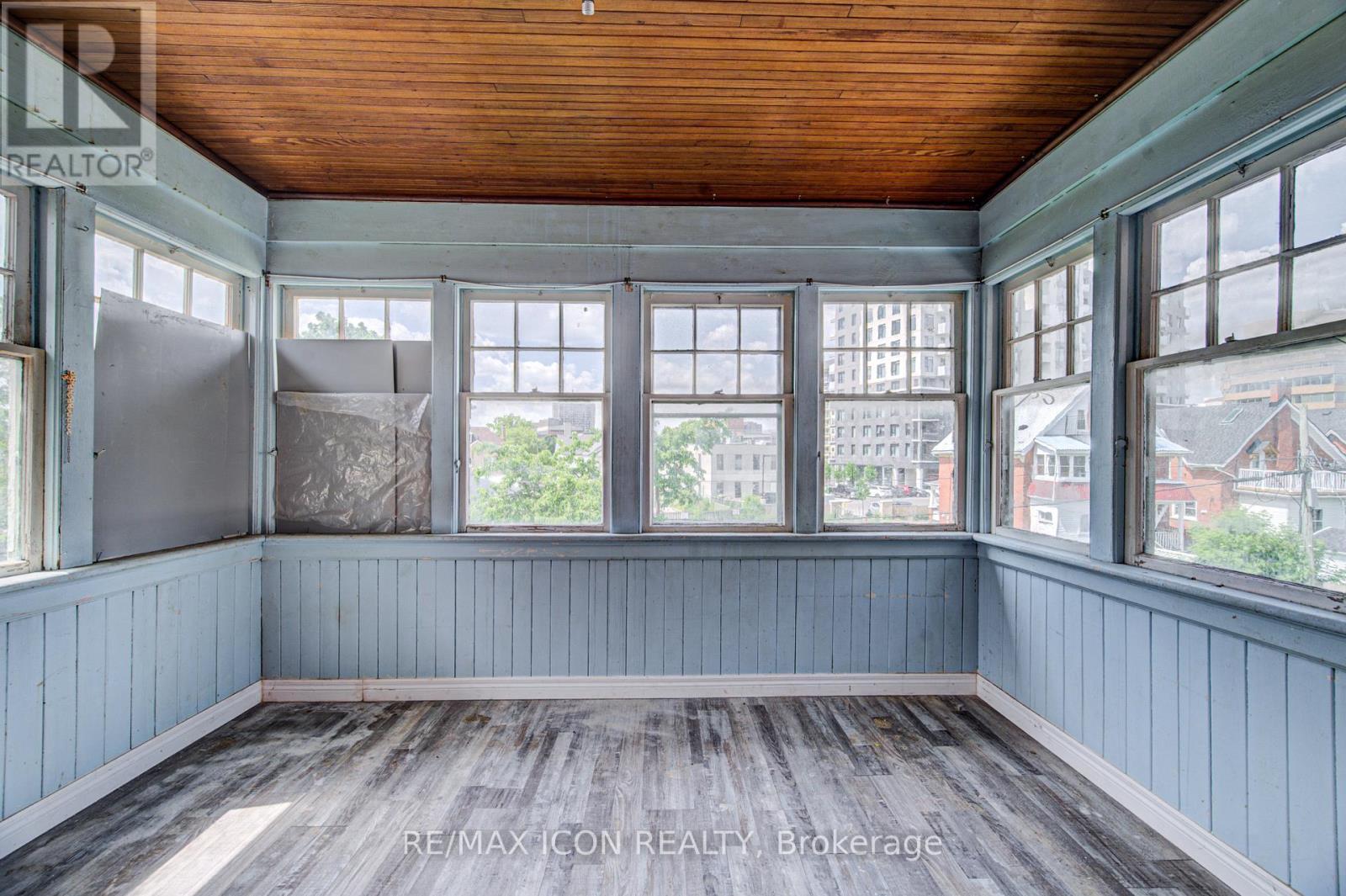 59 Irvin Street, Kitchener, ON
