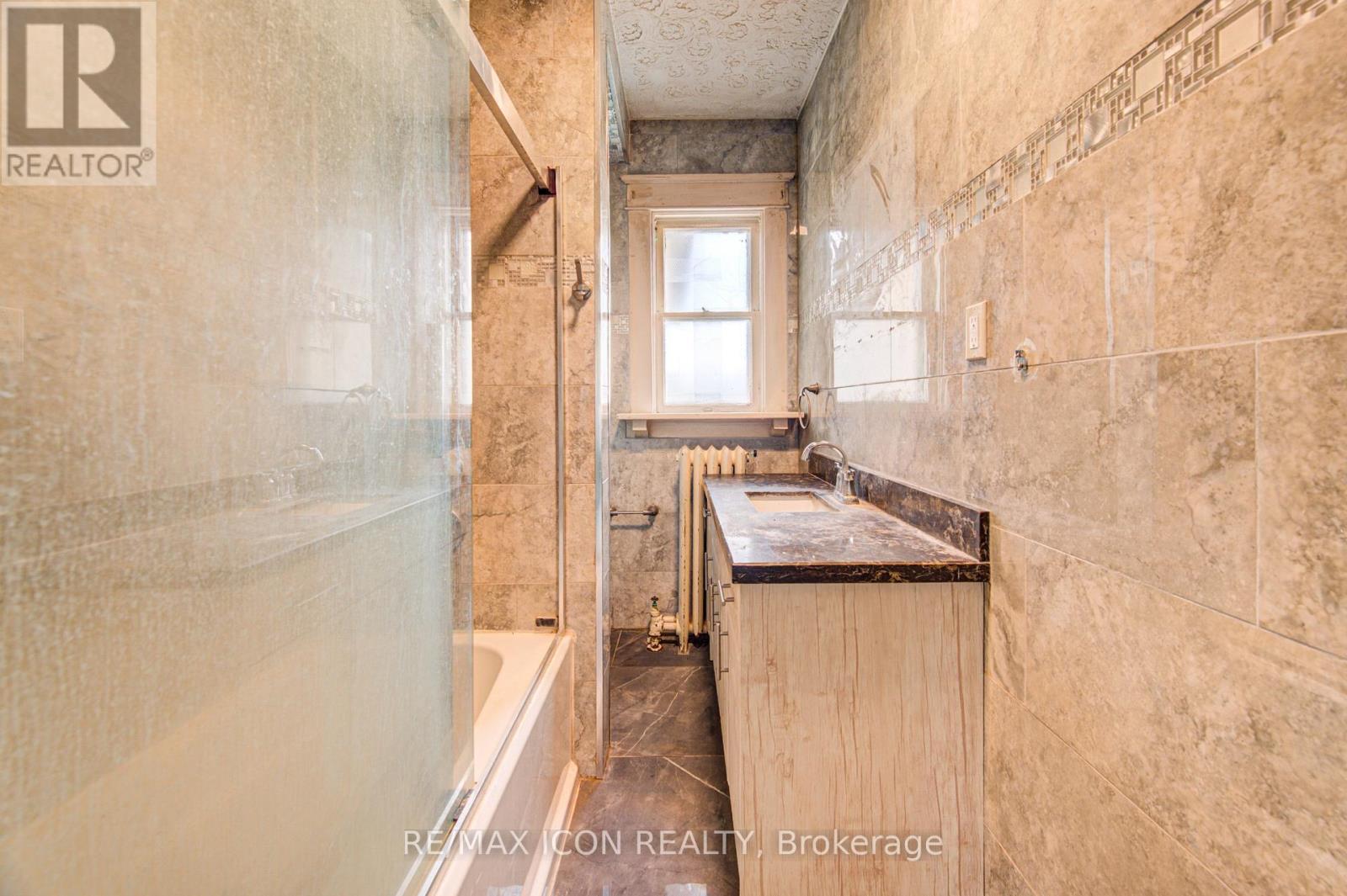 59 Irvin Street, Kitchener, ON
