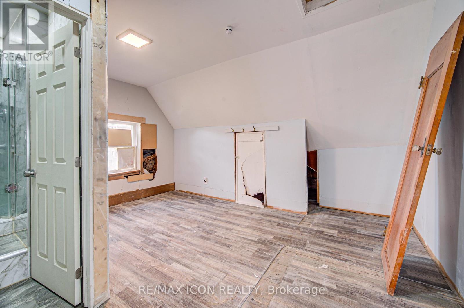 59 Irvin Street, Kitchener, ON