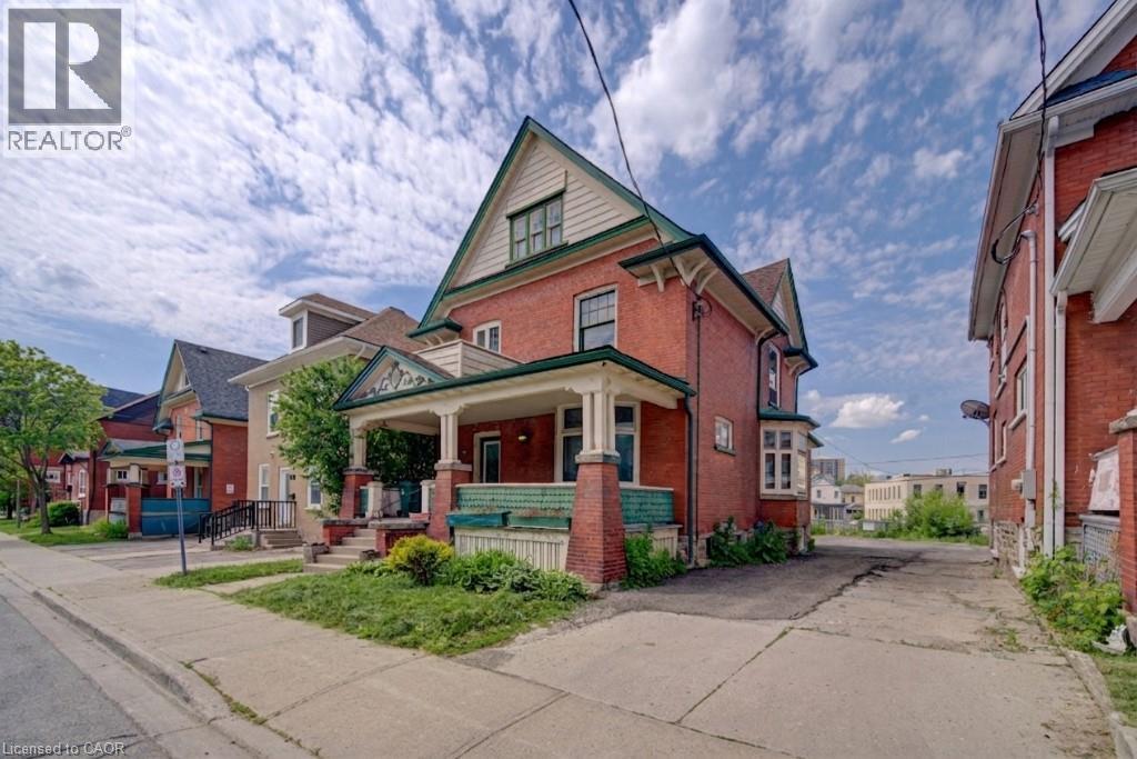 59 Irvin Street, Kitchener, ON - Outdoor With Facade