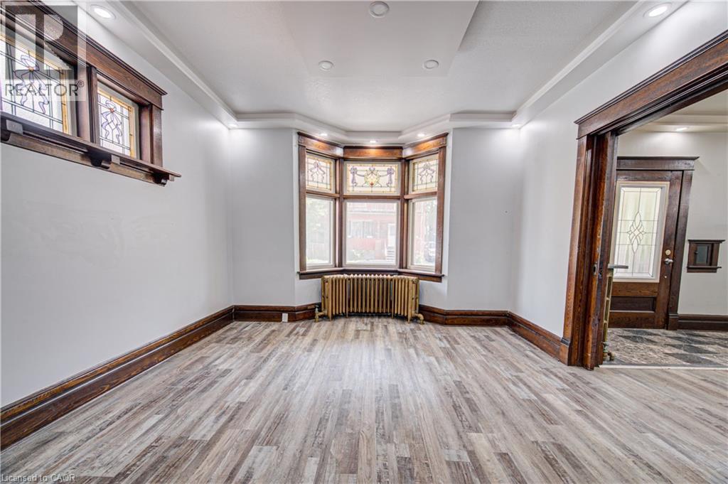 59 Irvin Street, Kitchener, ON - Indoor Photo Showing Other Room