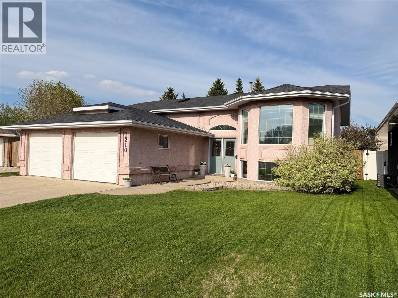 1210 Flory Place, Humboldt, SK