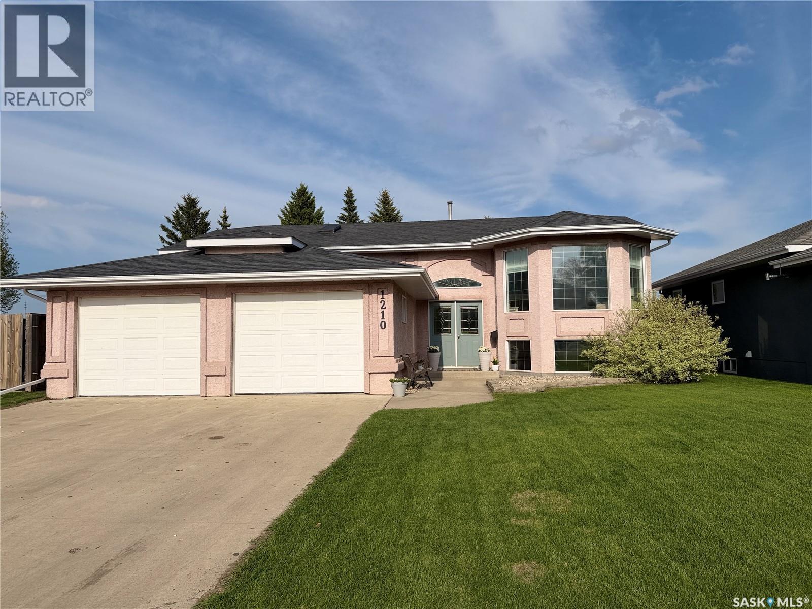 1210 Flory Place, Humboldt, SK