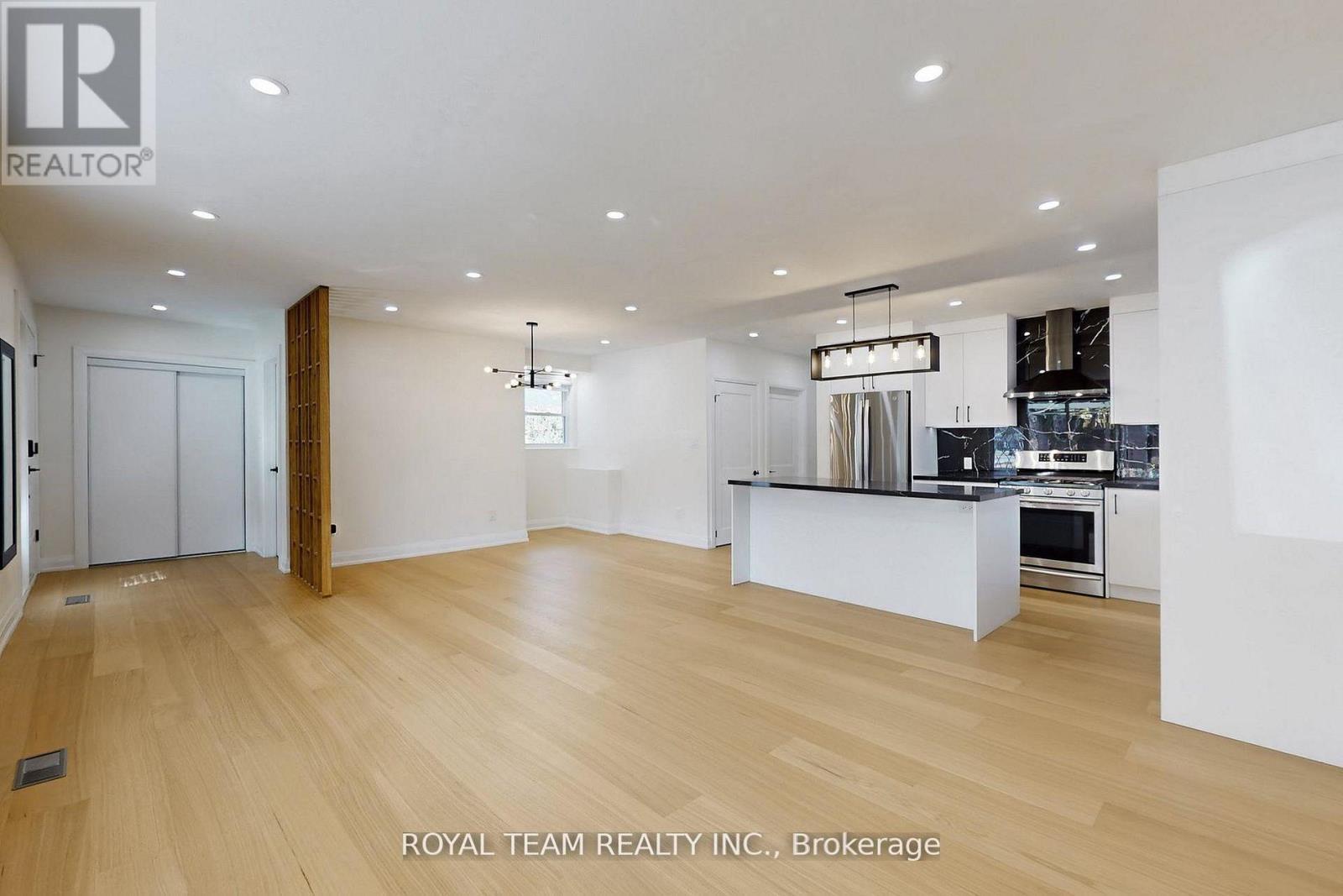 37 Markland Drive, Toronto, ON