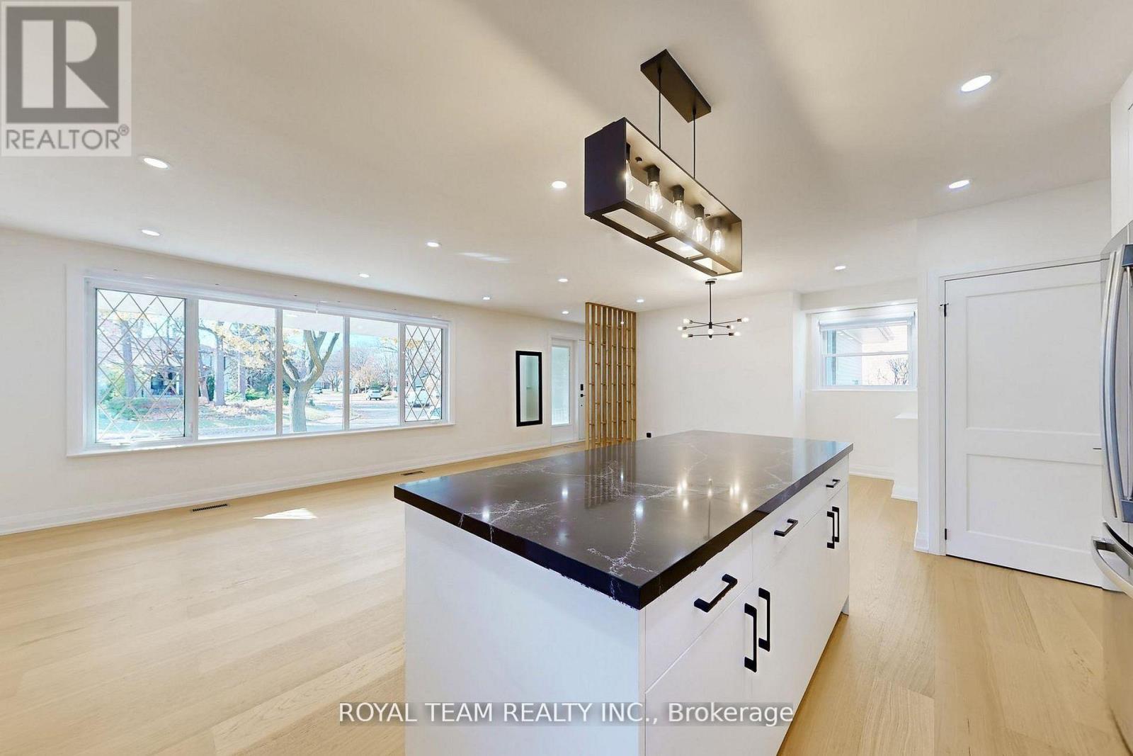 37 Markland Drive, Toronto, ON