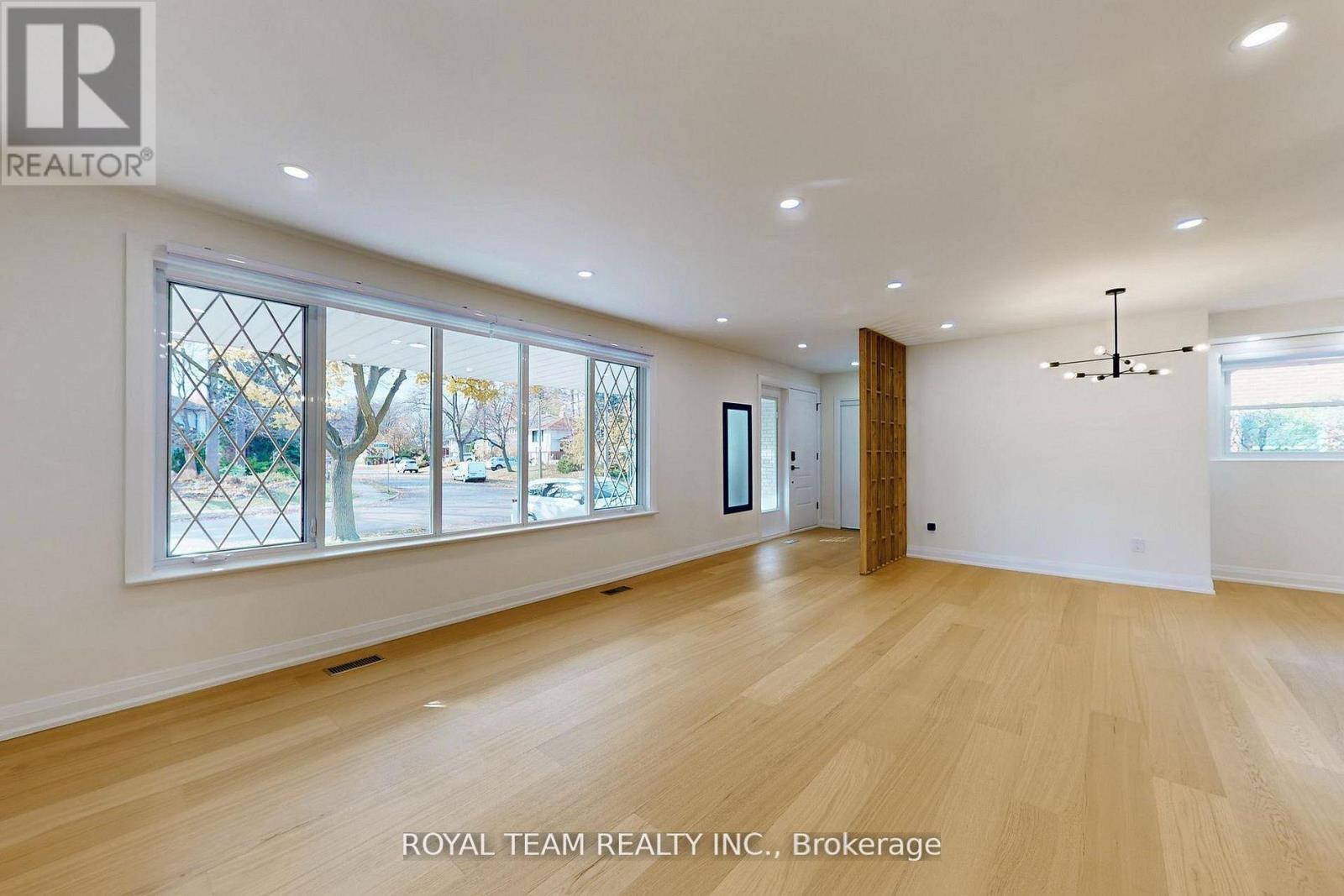 37 Markland Drive, Toronto, ON