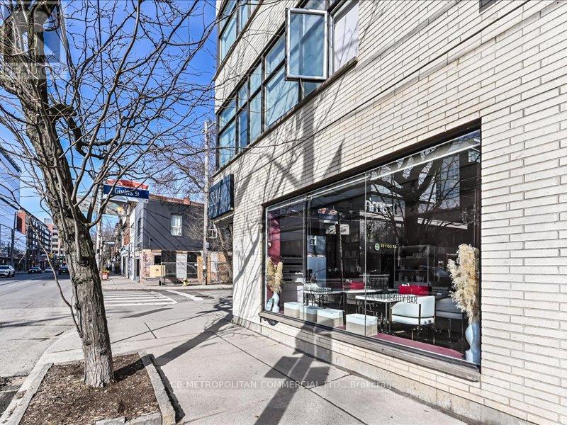 968 Queen Street W, Toronto, ON
