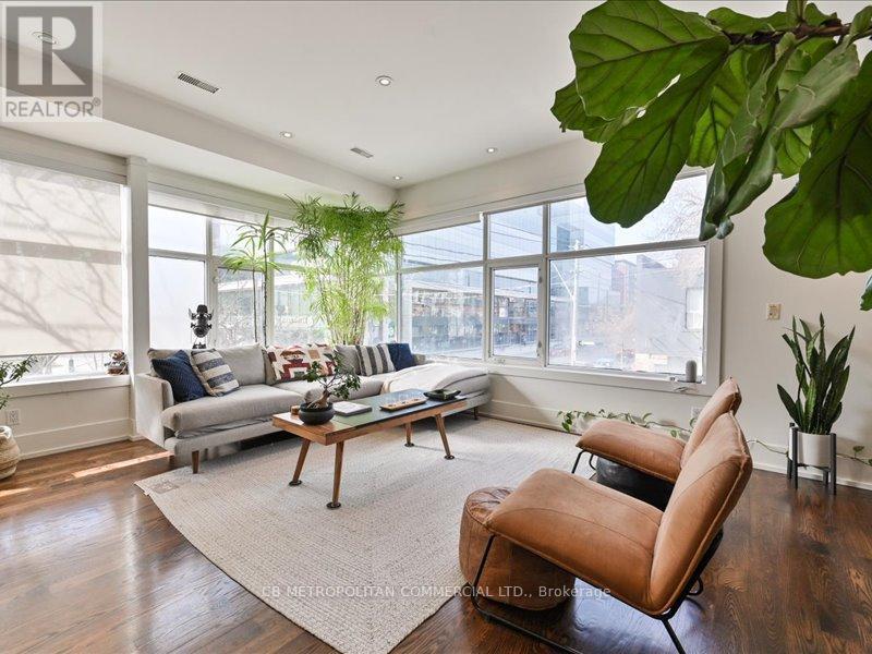 968 Queen Street W, Toronto, ON