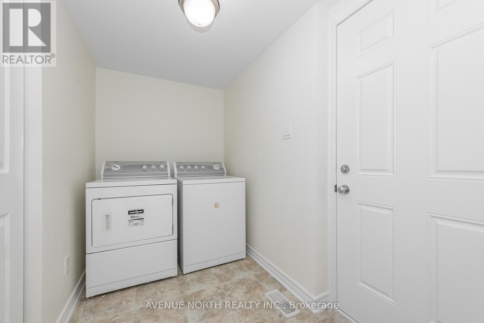 122B Centrepointe Drive, Ottawa, ON