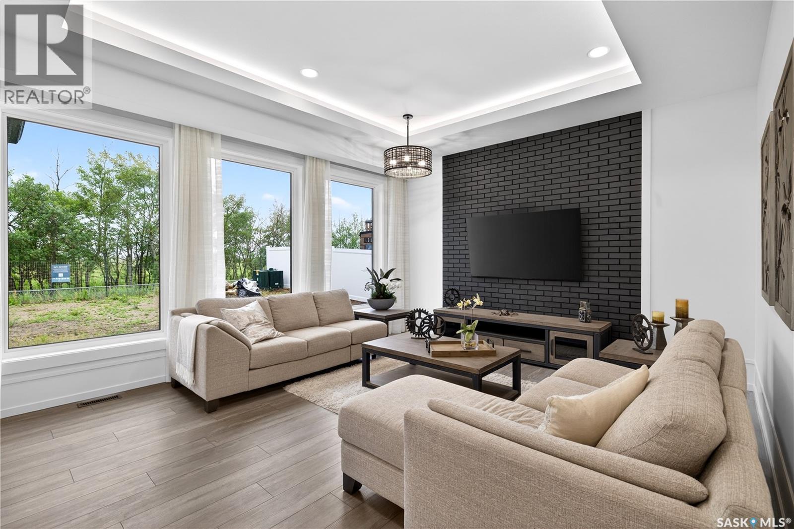 428 Woolf Bend, Saskatoon, SK
