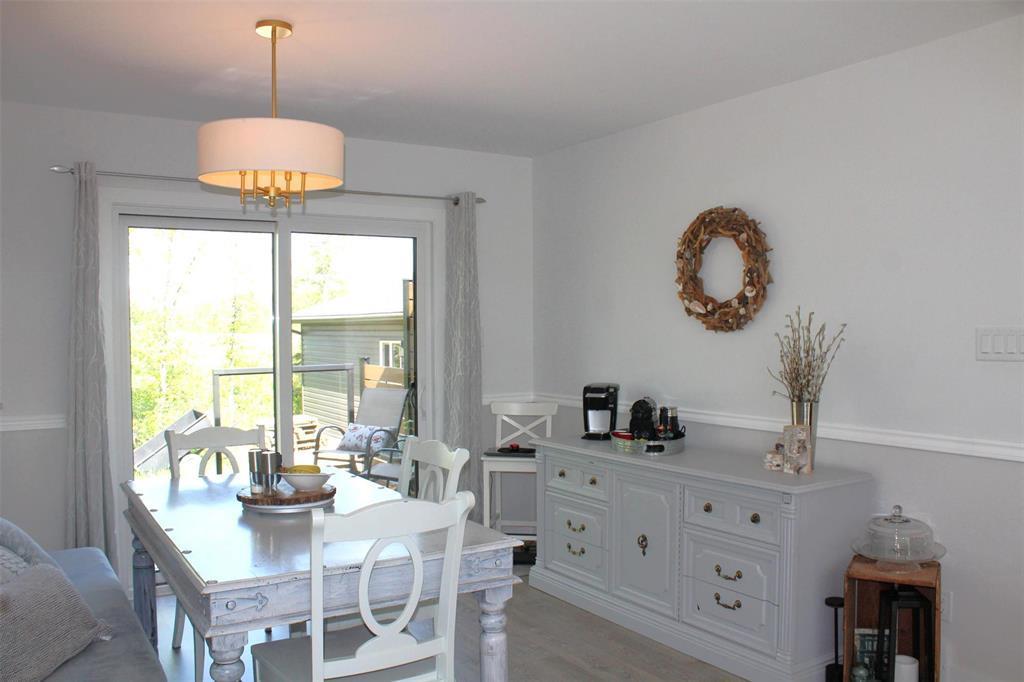 Again, lot's of natural light. - 7 Dalvik Road, Gimli Rm, MB