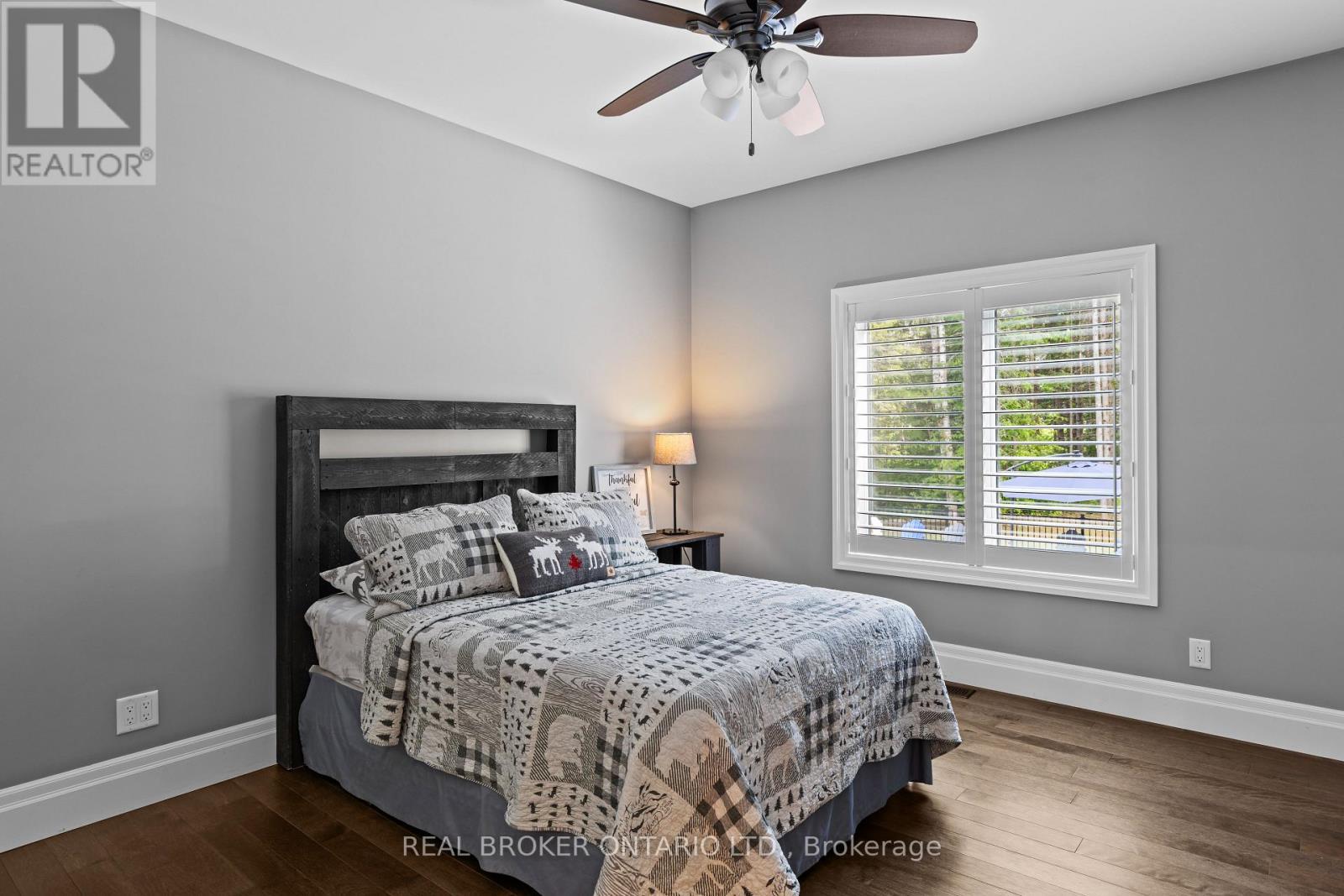 49 Sydenham Trail W, Clearview, ON