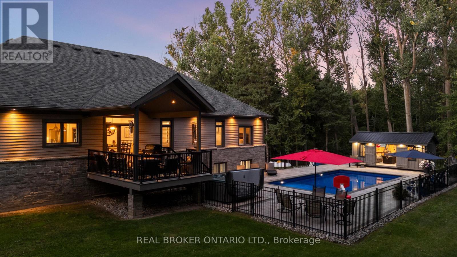 49 Sydenham Trail W, Clearview, ON