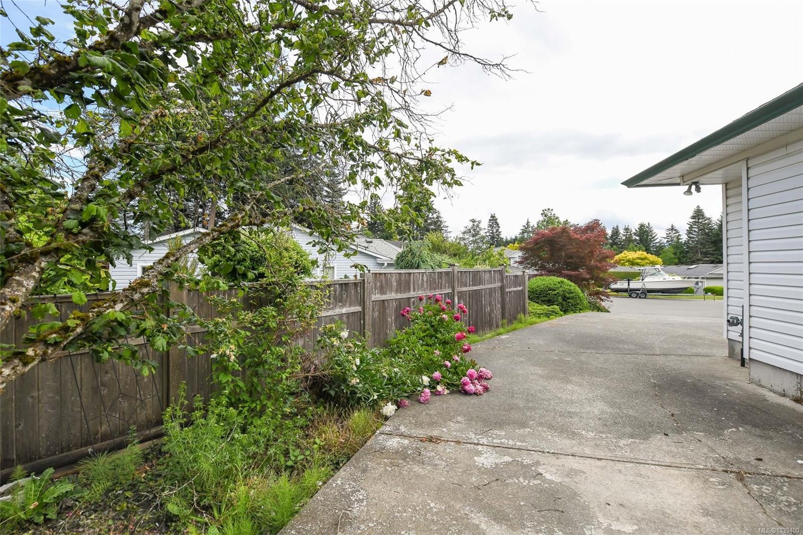 2112 Stellar Crt, Comox, BC