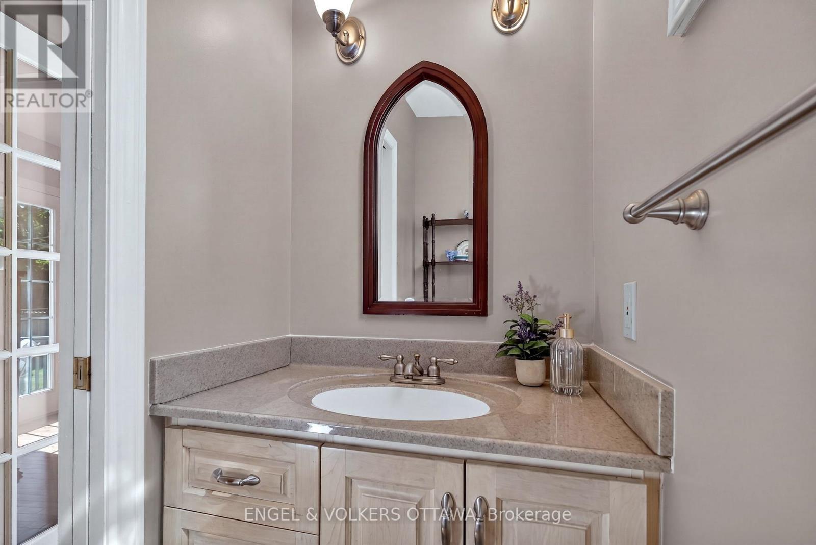 347 Island Park Drive, Ottawa, ON