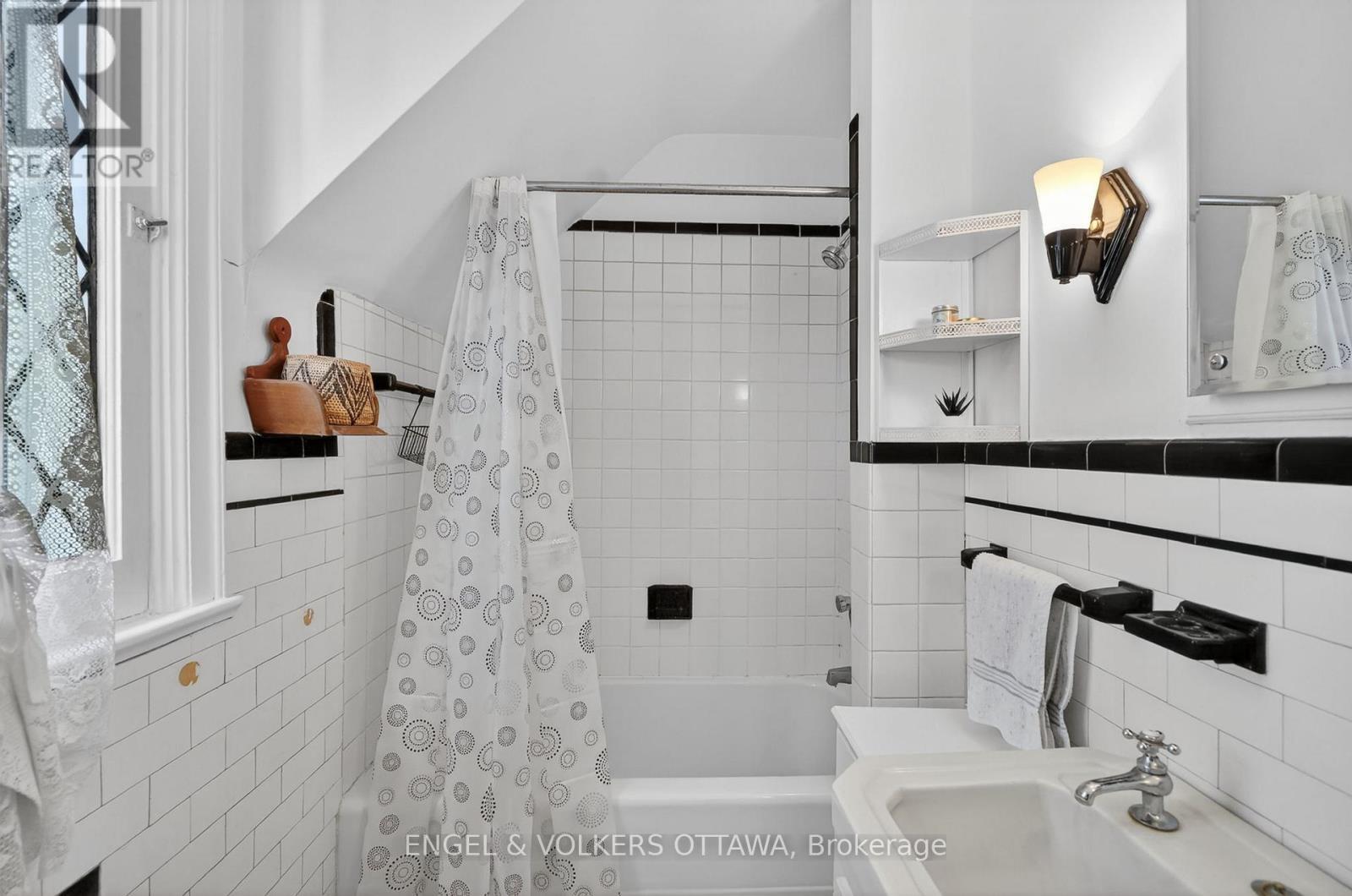 347 Island Park Drive, Ottawa, ON