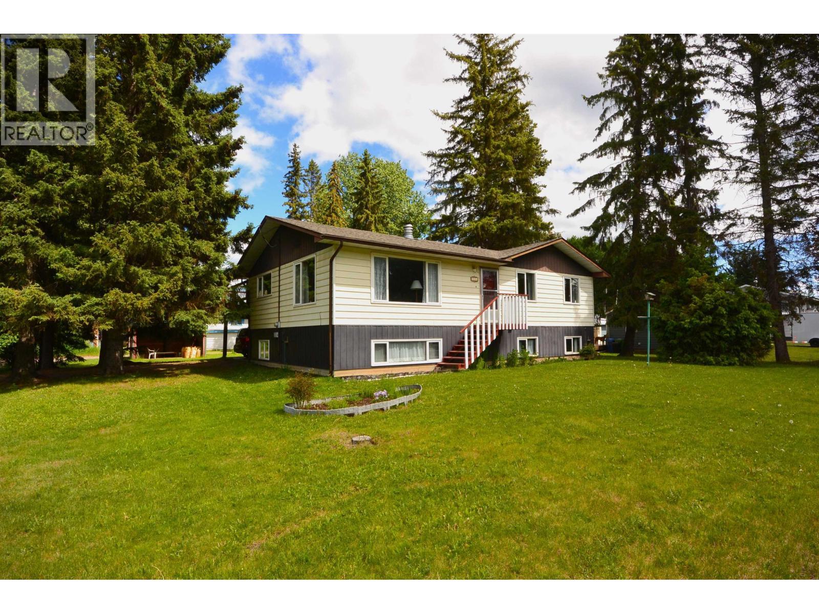 3592 4Th Avenue, Smithers, BC