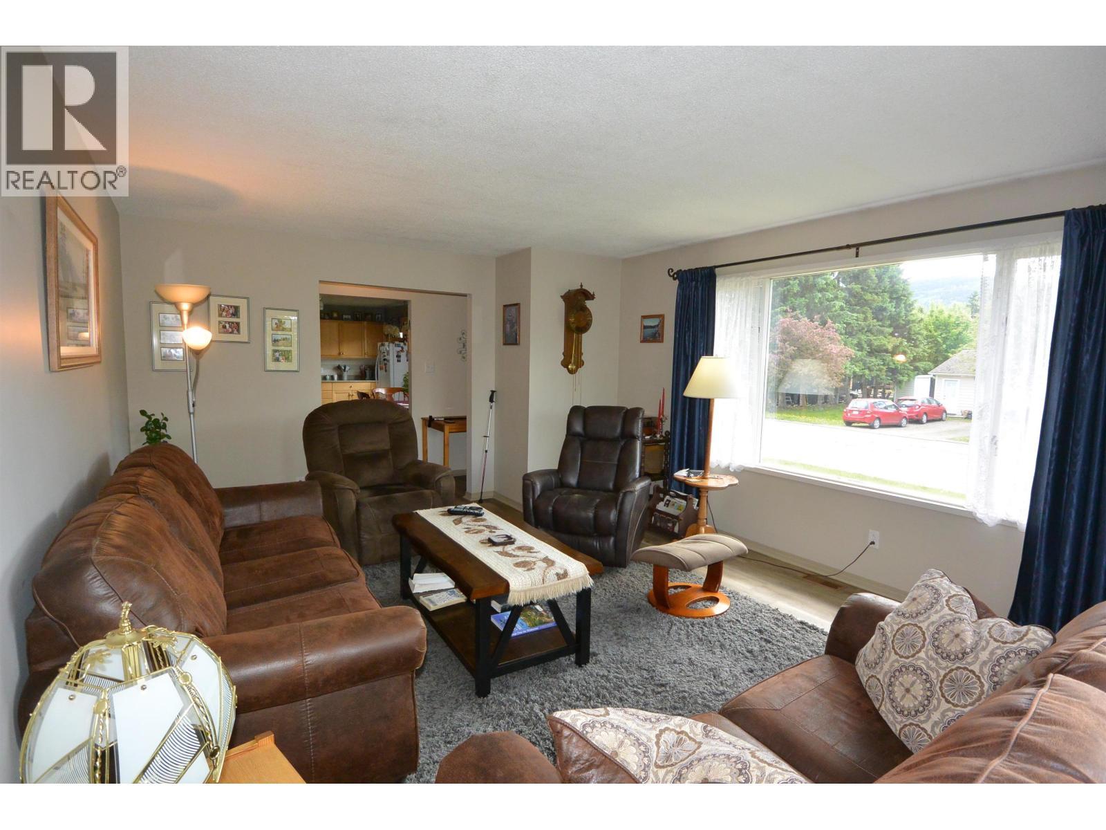 3592 4Th Avenue, Smithers, BC