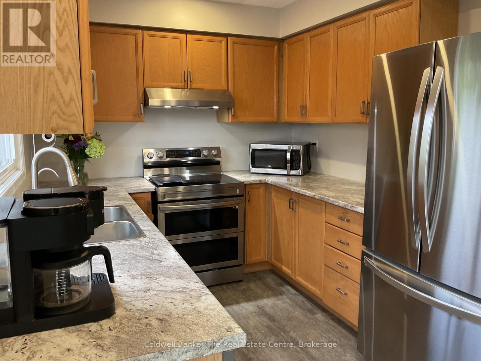 Kitchen - 7 Brandon Crescent, Orillia, ON