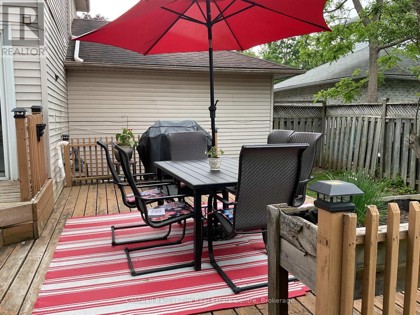 Back Deck - 7 Brandon Crescent, Orillia, ON