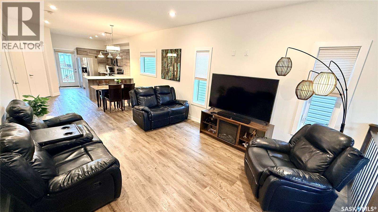 215 Thakur Street, Saskatoon, SK