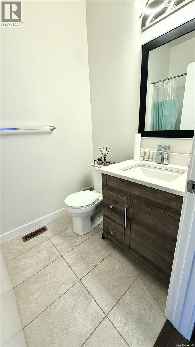 215 Thakur Street, Saskatoon, SK