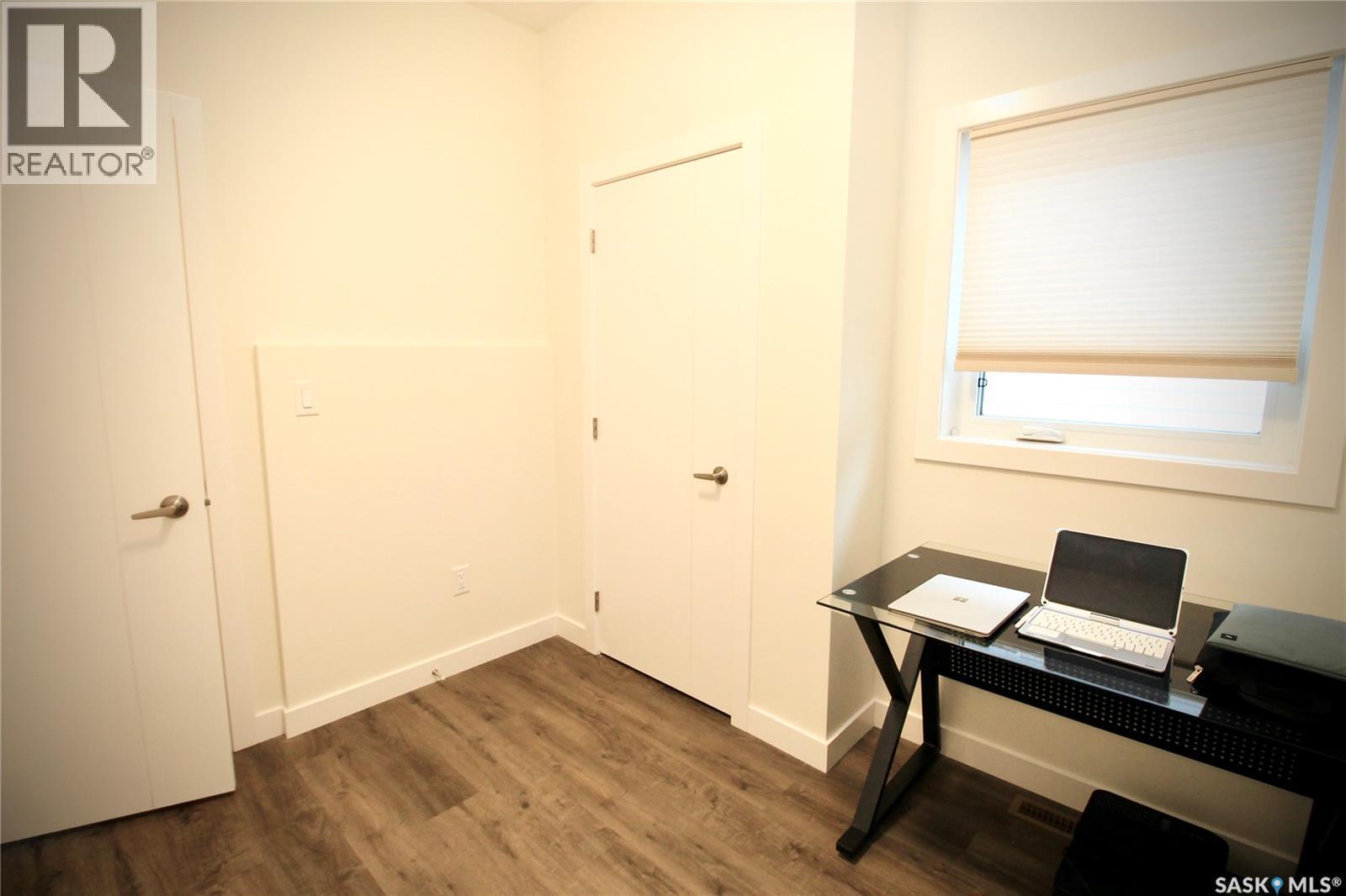 215 Thakur Street, Saskatoon, SK