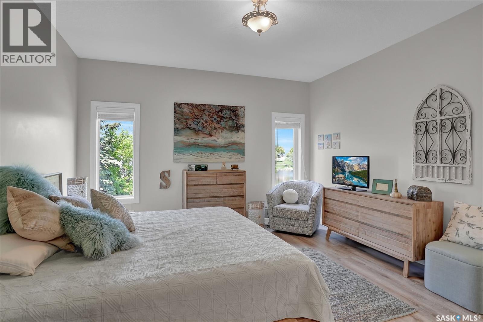 3320 Buckingham Drive E, Regina, SK